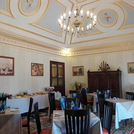 Hotel Palazzo Diamante à Calascio Extérieur photo