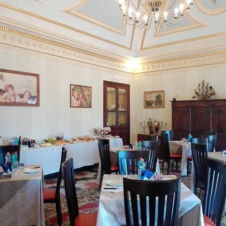 Hotel Palazzo Diamante à Calascio Extérieur photo