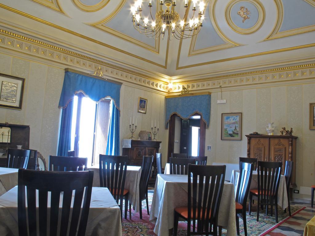 Hotel Palazzo Diamante à Calascio Extérieur photo