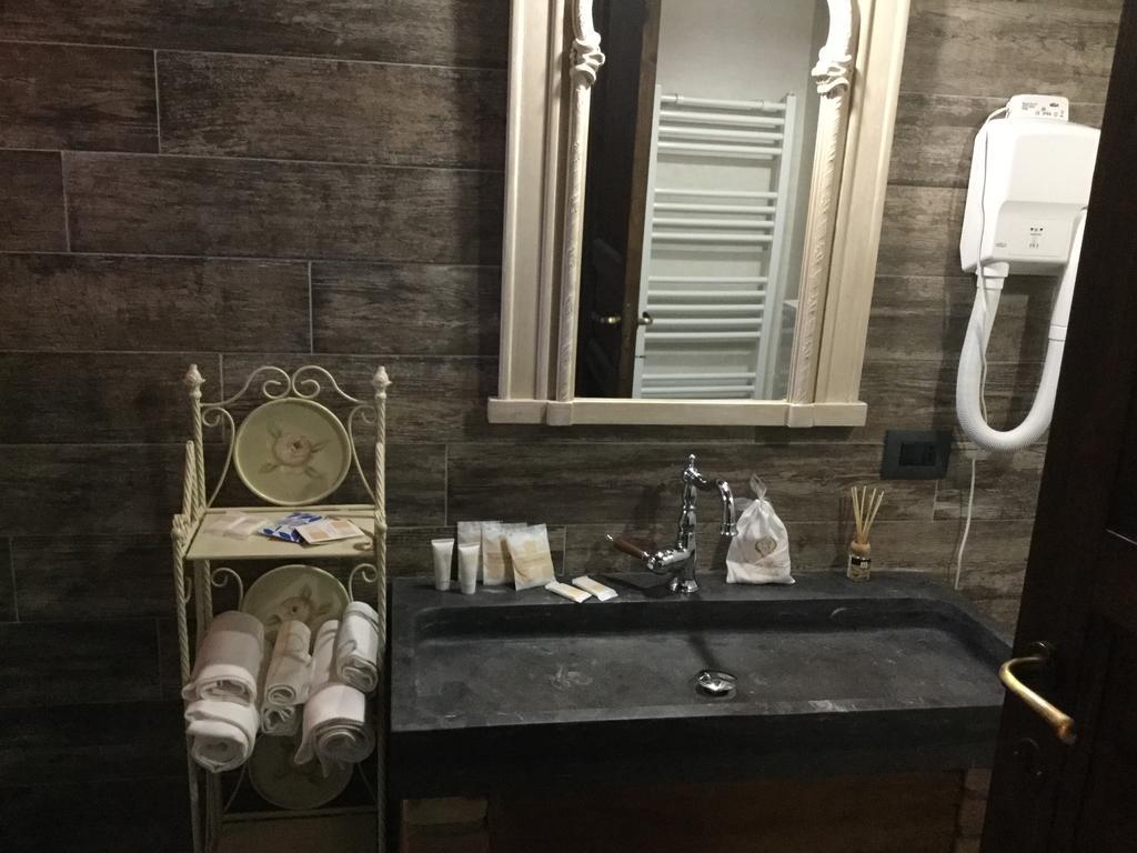 Hotel Palazzo Diamante à Calascio Extérieur photo
